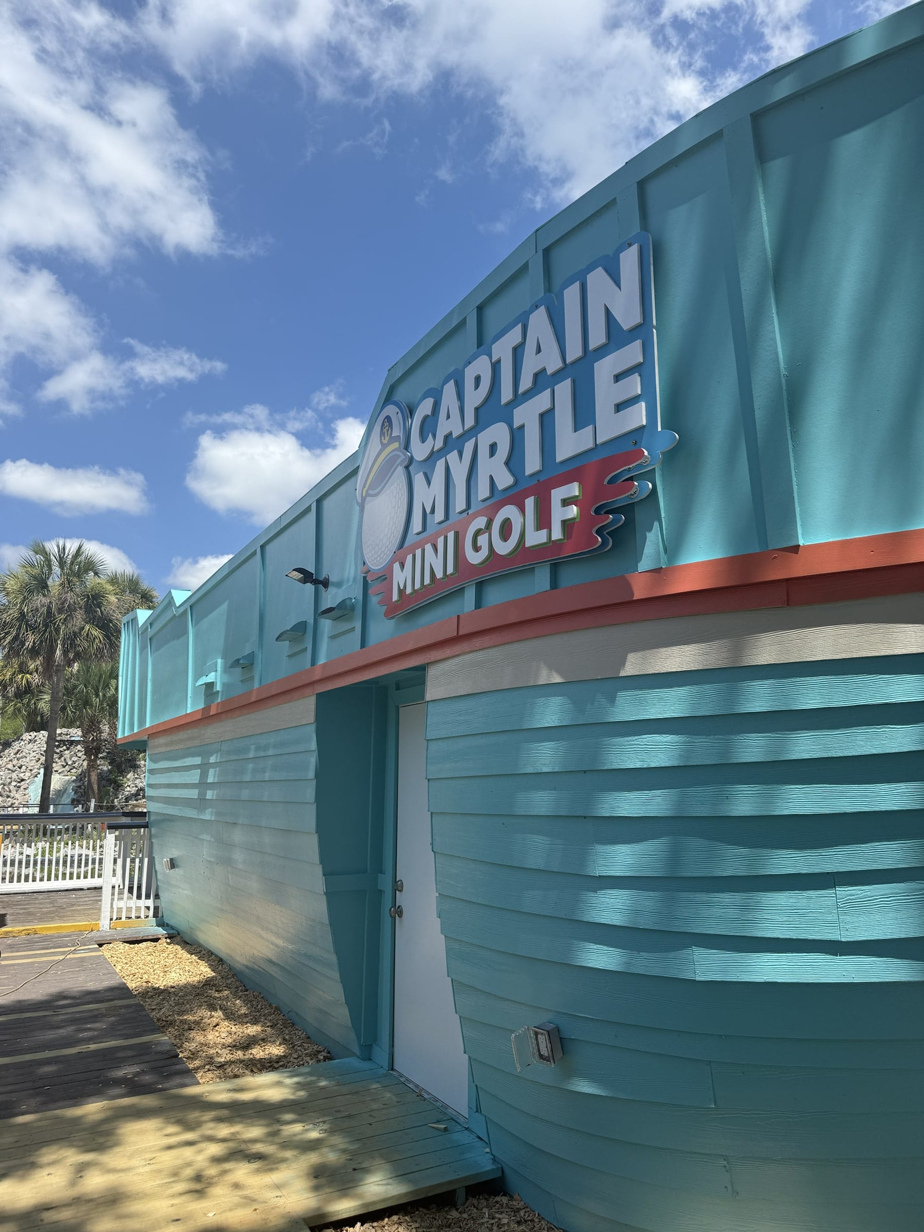Captain Myrtle Mini Golf clubhouse and entrance sign